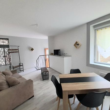 Le Travers Apartman Joigny Kültér fotó